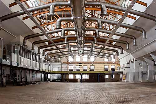 Locales Comerciales y Naves Industriales